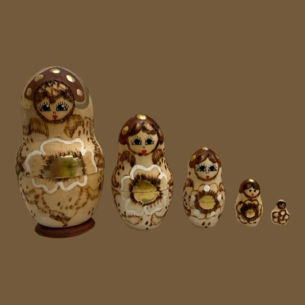 Vintage Russian Nesting Dolls Set of 5